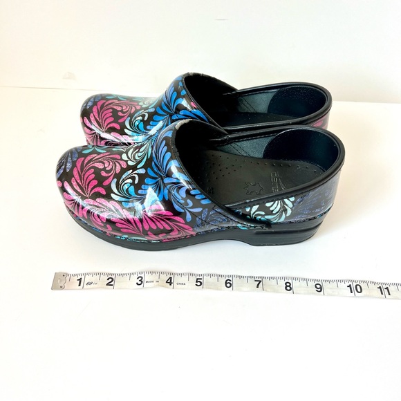 DANSKO Professional Colorful Paisley Leaf Patterned Clogs—SZ. 6.5-7 - Picture 4 of 12